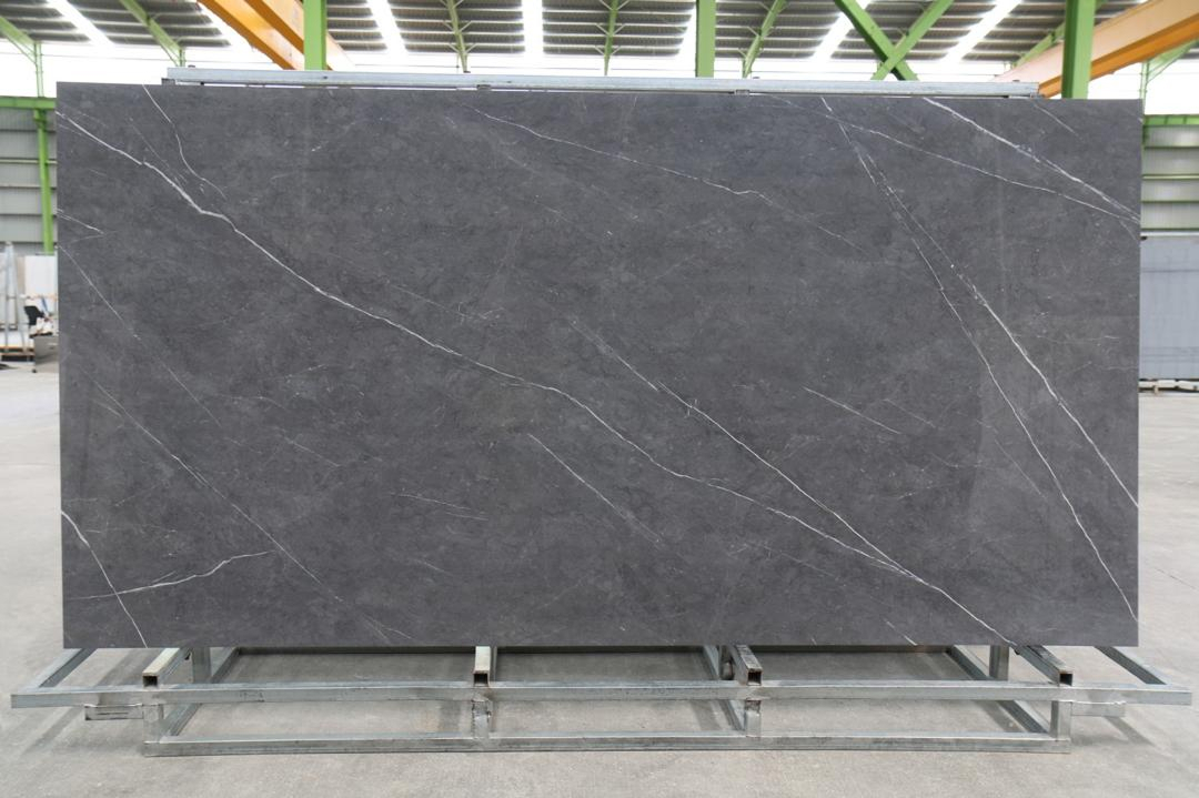 Aramany Grey Brillante